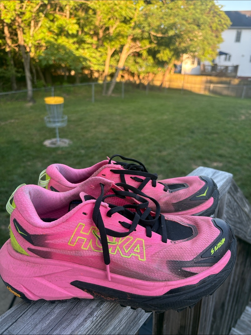 Hoka Mafate 5 Pink wide